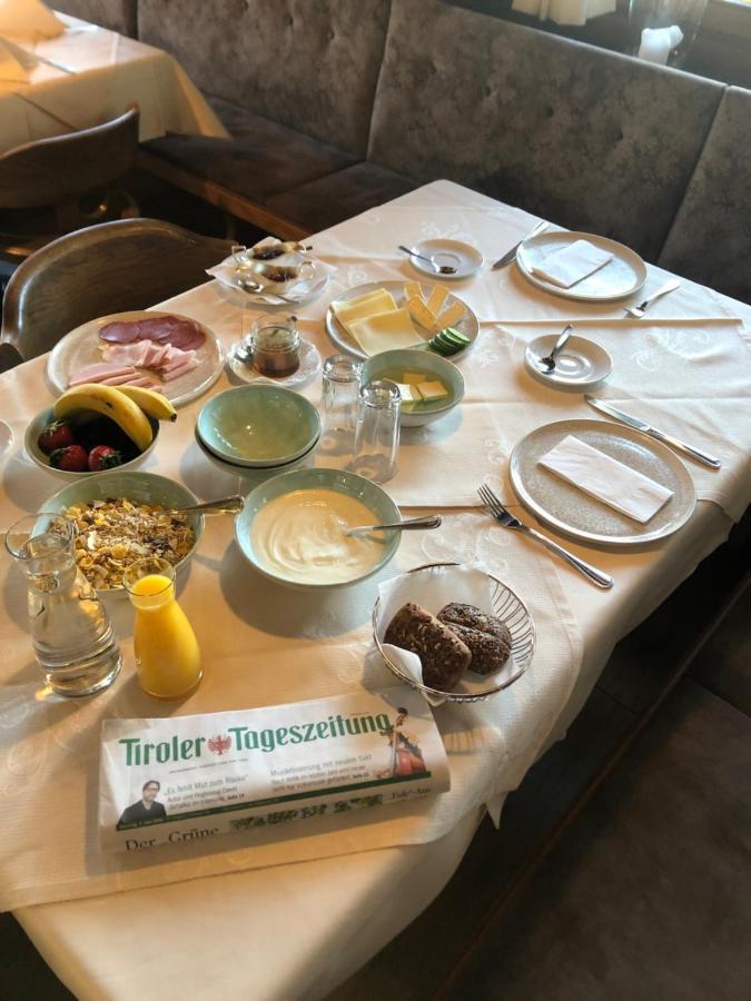 Апарт готель Tiroler Weinstube Зефельд-ін-Тіроль Екстер'єр фото